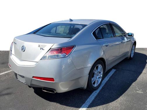 Photo 4 of 32 of 2010 Acura TL 3.5