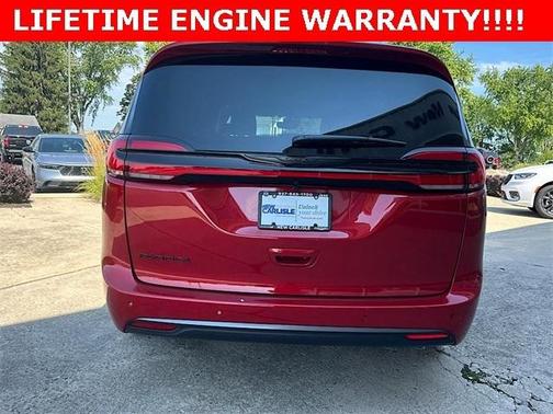 2026 Chrysler Pacifica L