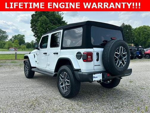 2025 Jeep Wrangler 4-Door Sahara 4x4