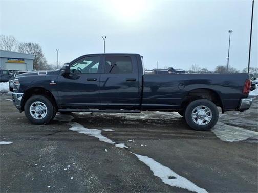 2026 RAM 3500 Tradesman Crew Cab 4x4 8' Box