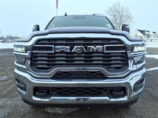 2026 RAM 3500 Tradesman Crew Cab 4x4 8' Box