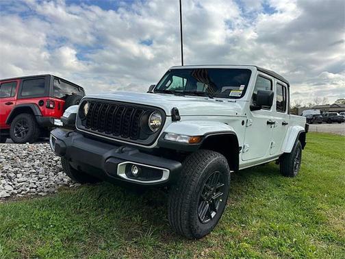 2026 Jeep Gladiator Sport S