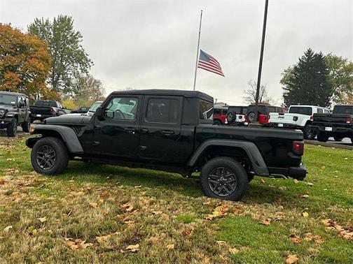 2026 Jeep Gladiator Sport S
