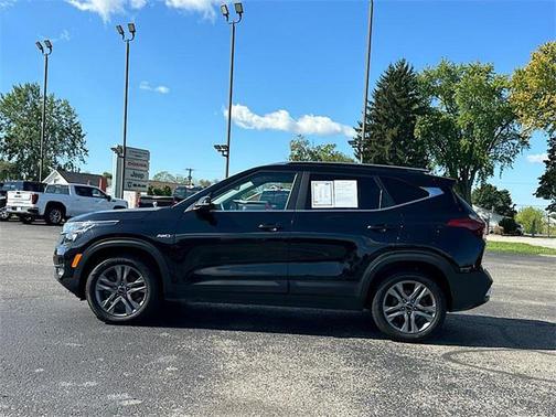 2023 Kia Seltos S