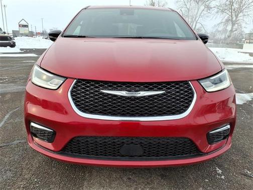 2026 Chrysler Pacifica L