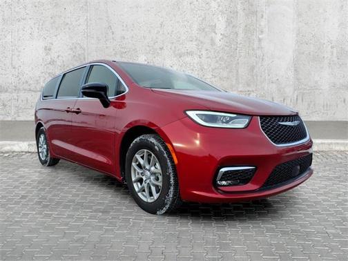 2026 Chrysler Pacifica L