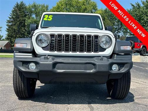 2025 Jeep Wrangler Sport