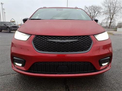 2026 Chrysler Pacifica Limited