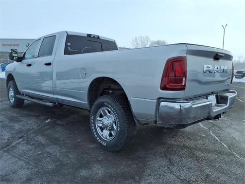 2026 RAM 2500 Tradesman Crew Cab 4x4 8' Box