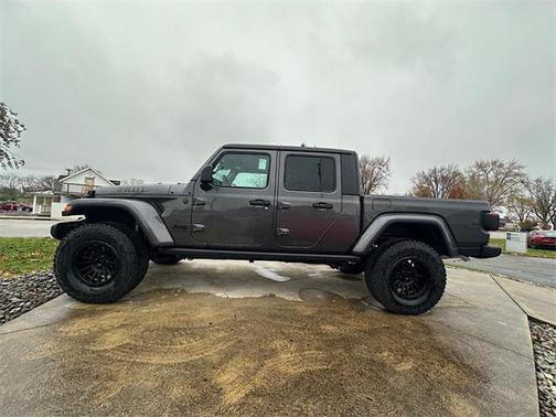 2026 Jeep Gladiator Willys 4x4