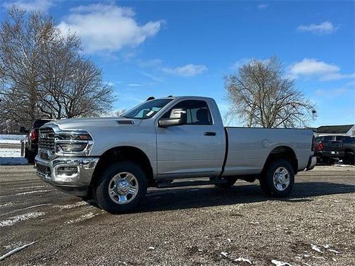 2026 RAM 2500 Tradesman Regular Cab 4x4 8' Box