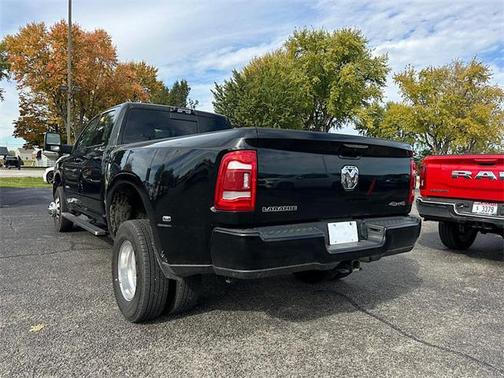 2024 RAM 3500 Laramie Crew Cab 4x4 8' Box
