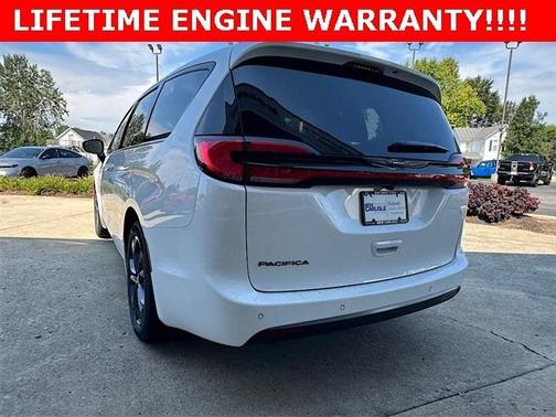 2026 Chrysler Pacifica L