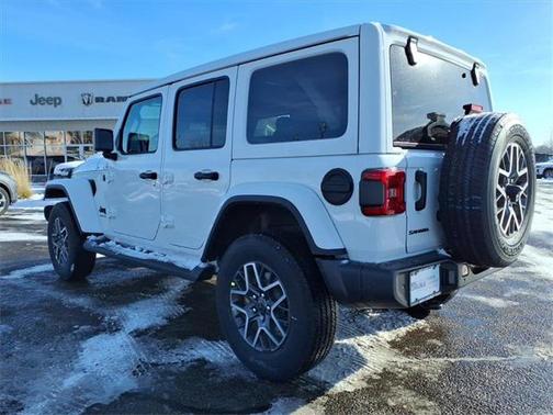 2026 Jeep Wrangler 4-Door Sahara 4x4