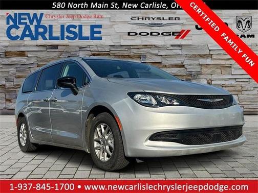 2024 Chrysler Voyager LX