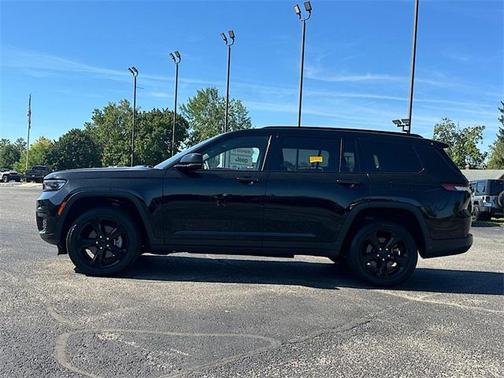 2023 Jeep Grand Cherokee L Altitude