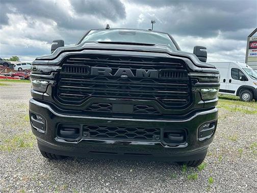 2025 RAM 2500 Laramie Crew Cab 4x4 6'4' Box
