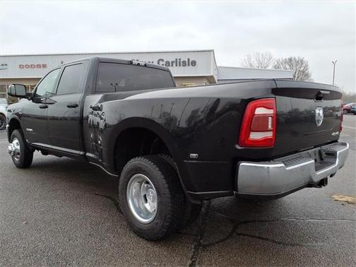2020 RAM 3500 Tradesman Crew Cab 4x4 8' Box