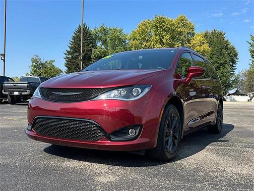 2020 Chrysler Pacifica L