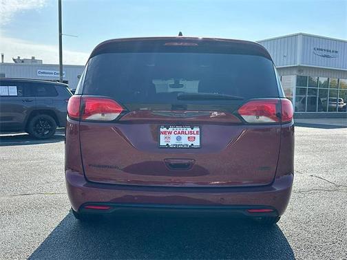 2020 Chrysler Pacifica L