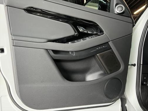 2024 Land Rover Range Rover Evoque P250 S