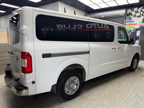 2013 Nissan NV Passenger NV3500 HD SL V8