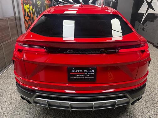 2022 Lamborghini Urus AWD 4dr SUV