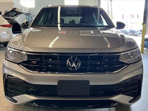 2024 Volkswagen Tiguan 2.0T SEL R-Line 4MOTION