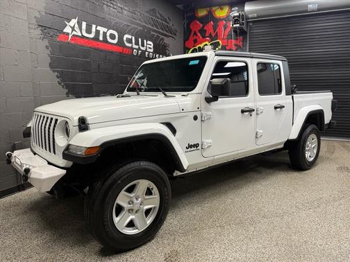 2022 Jeep Gladiator Sport S