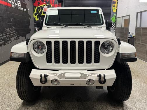 2022 Jeep Gladiator Sport S