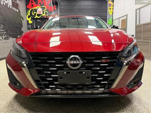 2025 Nissan Altima SR FWD