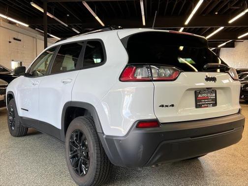 2023 Jeep Cherokee Altitude