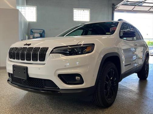 2023 Jeep Cherokee Altitude