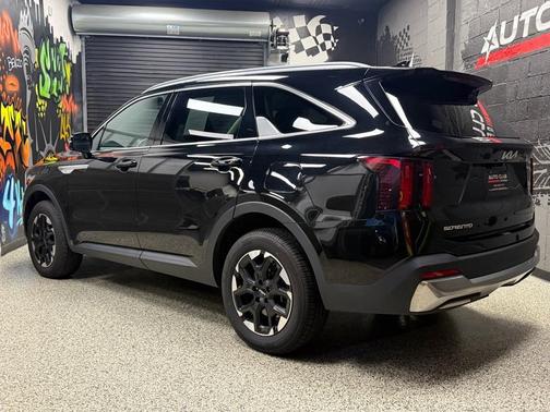 2024 Kia Sorento S