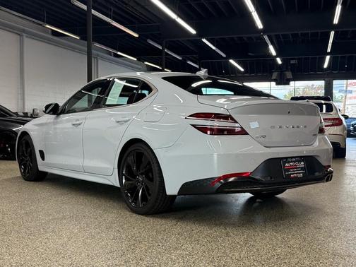 2023 Genesis G70 2.0T AWD