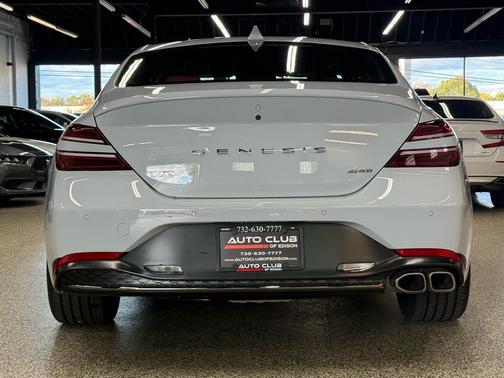 2023 Genesis G70 2.0T AWD