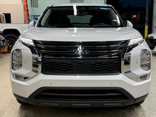 2023 Mitsubishi Outlander SE 2.5 S-AWC