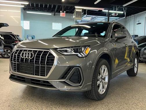 2023 Audi Q3 quattro S line Premium 45 TFSI