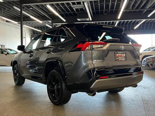 2021 Toyota RAV4 Hybrid SE