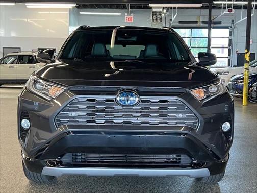 2021 Toyota RAV4 Hybrid SE