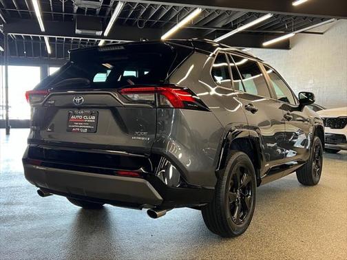 2021 Toyota RAV4 Hybrid SE