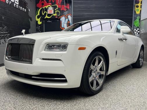 English White (wr33) 2014 Rolls-Royce Wraith