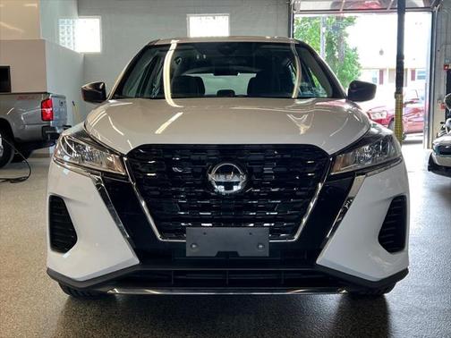 2022 Nissan Kicks S