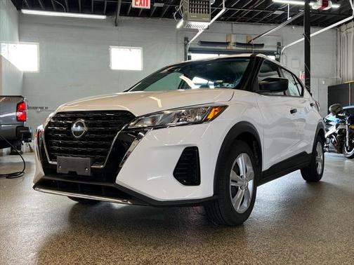 2022 Nissan Kicks S