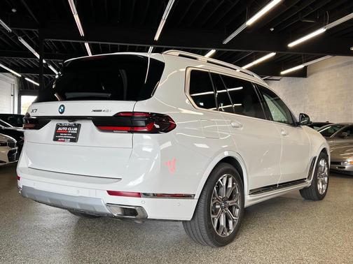 2024 BMW X7 xDrive40i