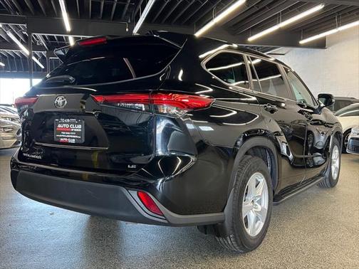 2023 Toyota Highlander LE I4