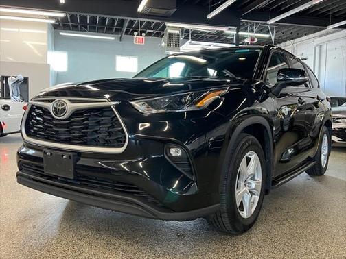 2023 Toyota Highlander LE I4