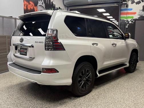2023 Lexus GX 460 Premium