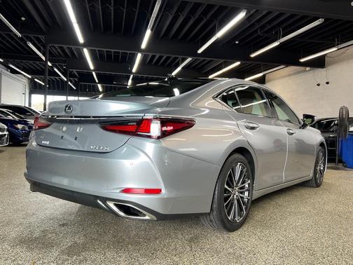 2023 Lexus ES 350 Premium