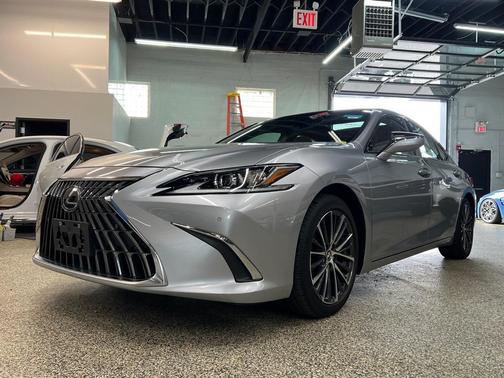 2023 Lexus ES 350 Premium